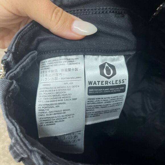 Levi’s Black Denim adjustable Overalls for Women - Picture 6 of 9